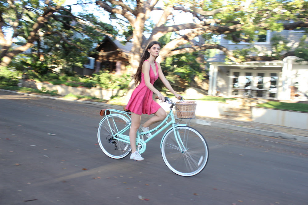 XDSBIKE Nadine 7sp Women's Step-Through City Bike // Pearl Mint